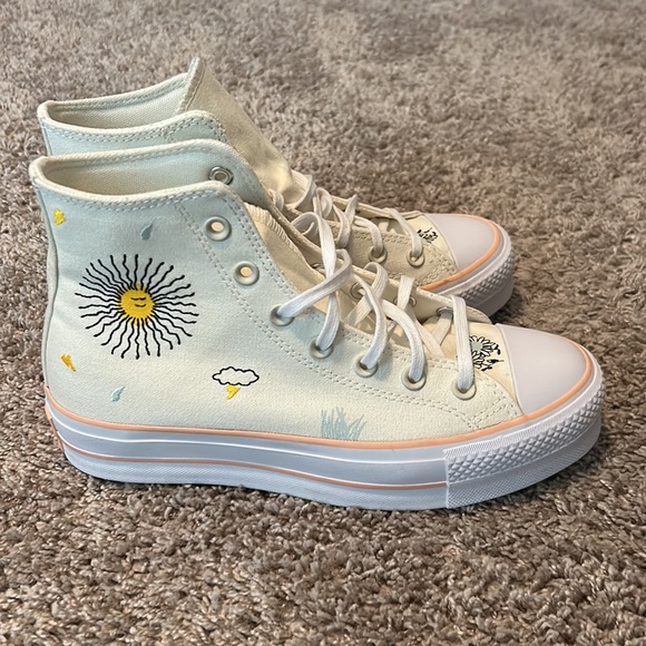 Converse Chuck Taylor All Star Lift Platform Sneaker - SOLD OUT in stores! - Picture 6 of 8